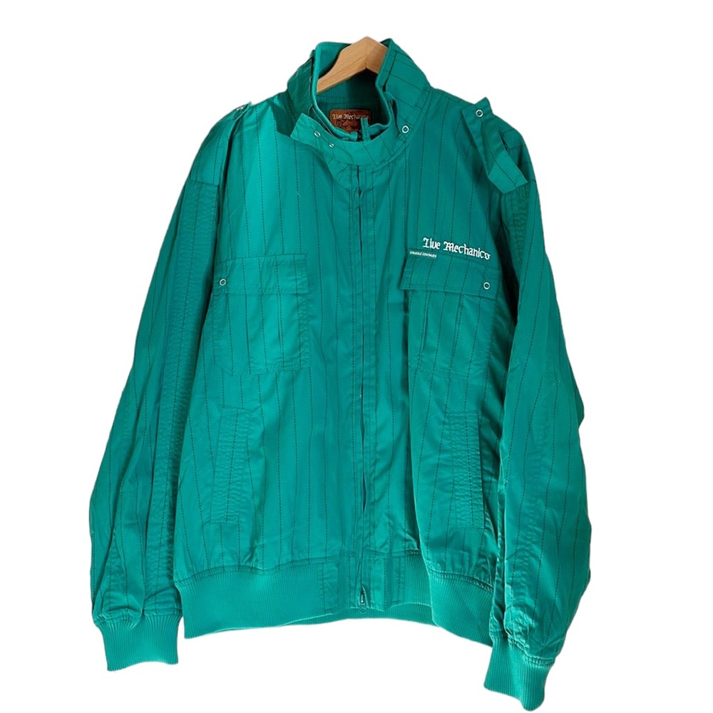 live mechanics well established mens green pinstripe  crest & sheild logo jacket